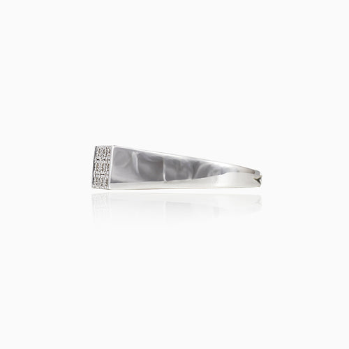 Elegant men white gold ring with round diamonds