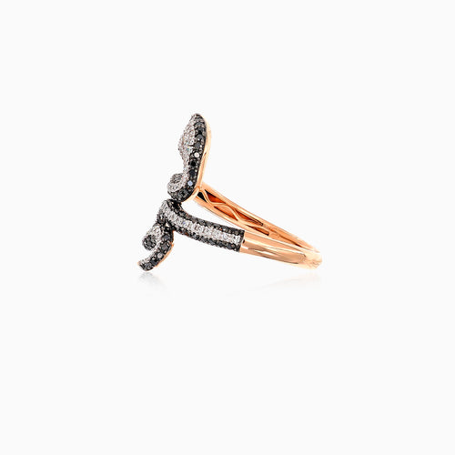 Schlangenring mit schwarzen und weißen Diamanten