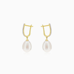 Hängende Gold-Perlen-Ohrringe mit Diamanten