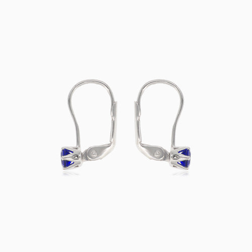 Klassische rund geschliffene Saphir-Ohrringe