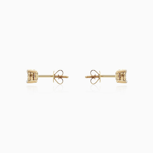 Boucles d’oreilles en or jaune avec diamants lumineux