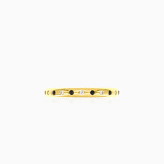 Golden radiance with white zirconia and black onyx ring
