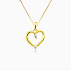 Jemný srdcový přívěsek se čtyřmi zirkony