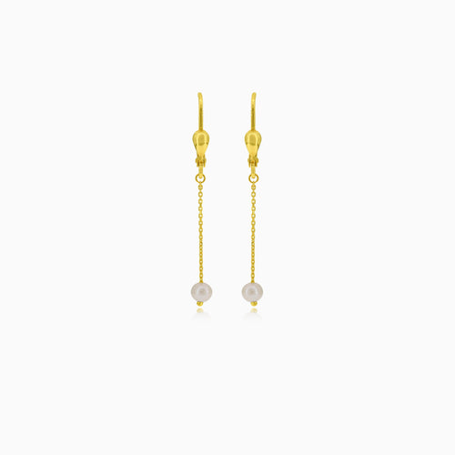 Lustrous pearl dandling earrings