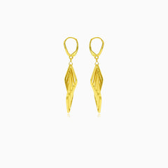 Gelbgoldene eckige Hängeohrringe in geometrischem Design
