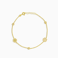 Zartes Kettenarmband mit Blumen