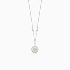 Design necklace made of white gold with a heart