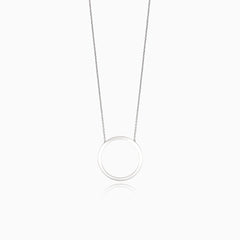 Collar de oro blanco con un círculo delicado