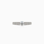 Bague de fiançailles en diamant taille ronde intemporelle