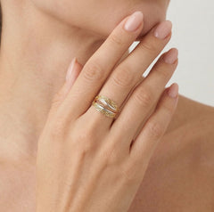 Greek key tri-gold ring