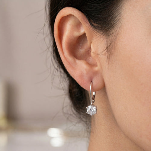 Boucles d’oreilles pendantes en argent sterling avec zircon cubique