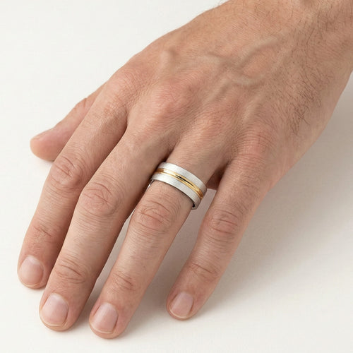 Elegantní snubní prsteny z bílého a žlutého zlata