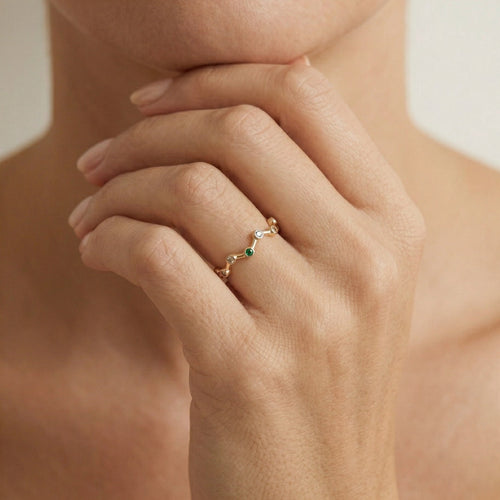 Anillo deleite de piedra preciosa