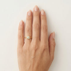 Yellow gold diamond ring