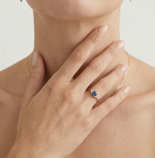 Blue sapphire yellow gold ring