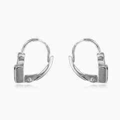 Blaue quadratische und herzförmige Ohrringe