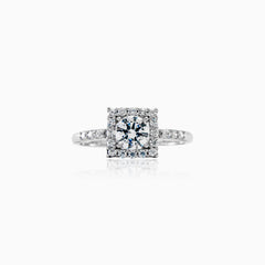 Unico engagement ring