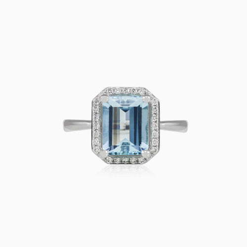 Anillo de Oro con Diamantes y Aguamarina Rectangular.