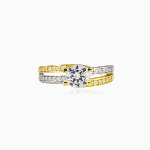 Ring mit Akzenten aus Weiß- und Gelbgold