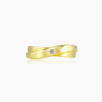 Twisted one cubic zirconia gold ring