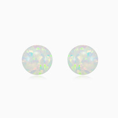 Weißgold-Ohrringe mit weißen Opal-Kugeln