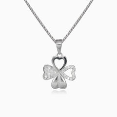 Shiny clover leaf