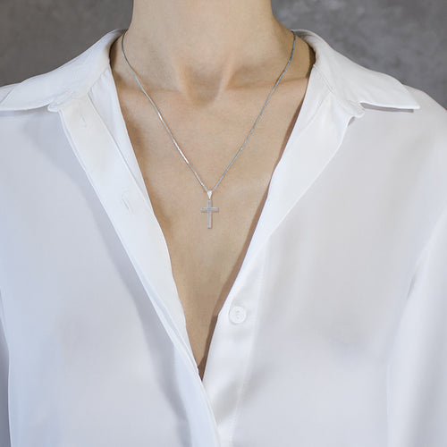 Two cubic zirconia lines cross