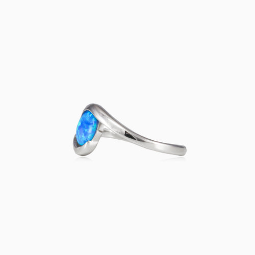 Sanft gedrehter blauer Opal-Ring