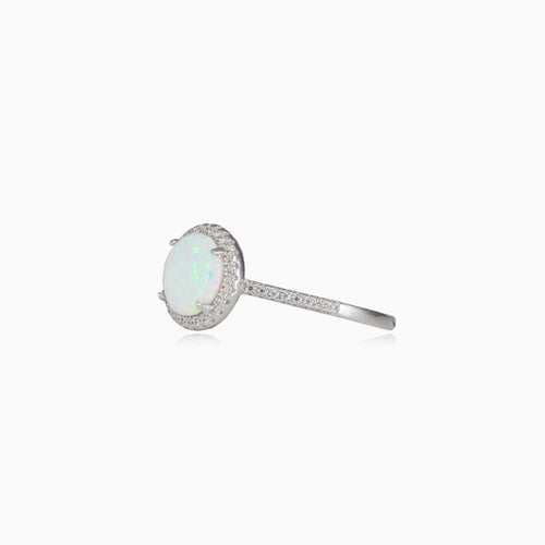 Royal runder weißer Opal Ring