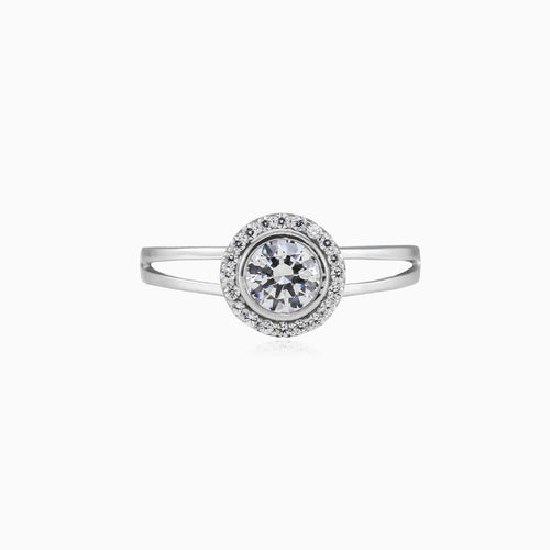 Bague en or blanc scintillant poli