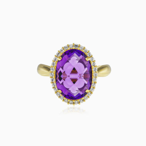 Massive oval amethyst gold ring