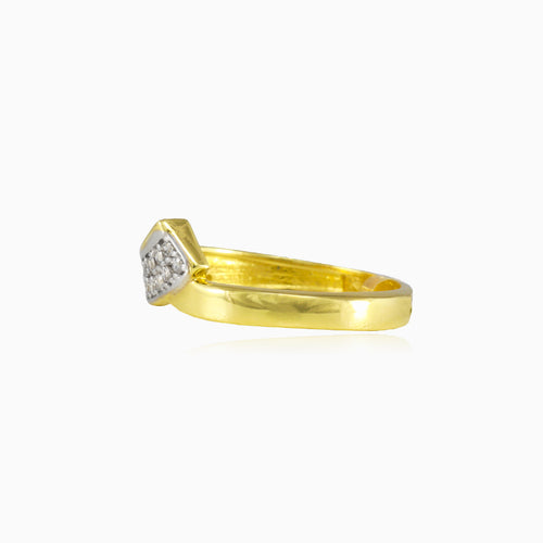 Unique cubic zirconia gold ring