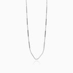 Kette mit Perlen und Gliedern