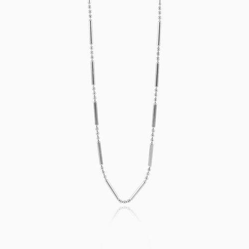 Kette mit Perlen und Gliedern