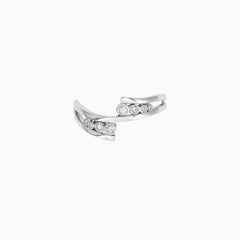 Diamond crossover ring in 18k white gold
