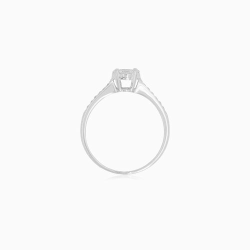 White Gold Diamond Solitaire Luster Ring