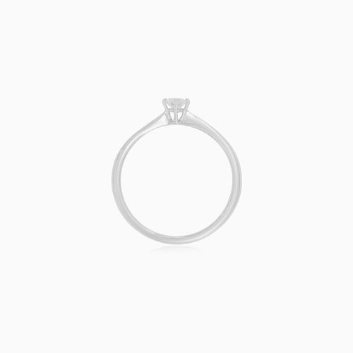 Solitérní prsten Elara z bílého zlata s diamantem