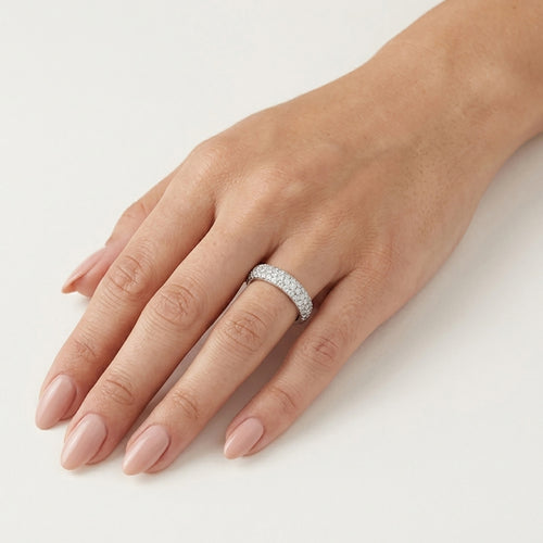 Diamantový prsten se třemi řadami diamantů