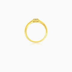 Yellow gold diamond ring