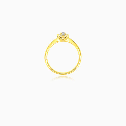 Yellow gold diamond ring