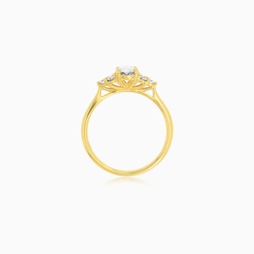 Moderní Zásnubní Prsten S Oválným Diamantem