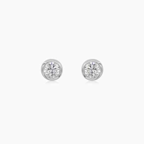 Moderní diamantové náušnice s lůžkovým osazením