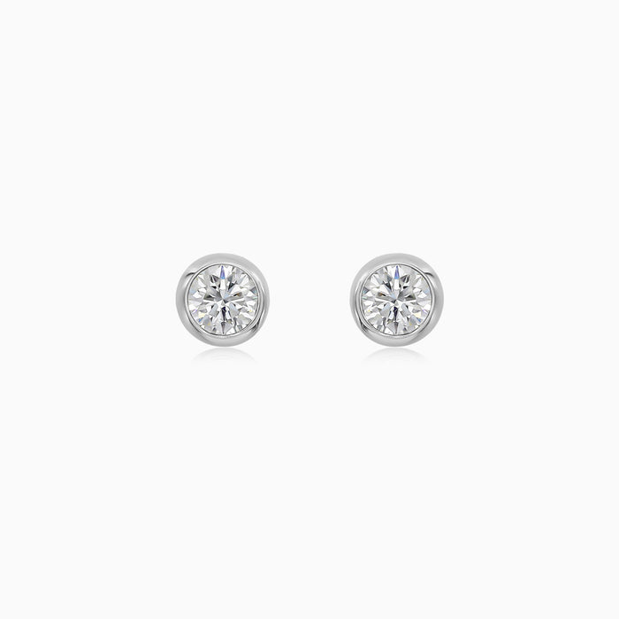 Moderní diamantové náušnice s lůžkovým osazením