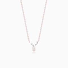 Elegantní náhrdelník s diamantem a bílou perlou