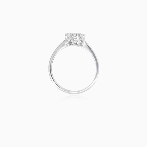 White gold tapered ring with round cubic zirconia