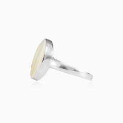 White gold mother pearl ring