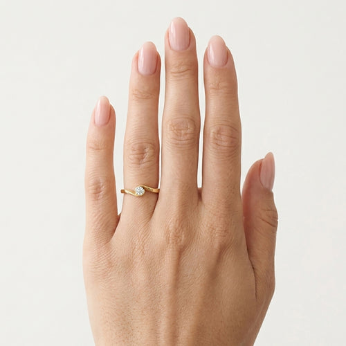 Refined Yellow Gold Zircon Ring