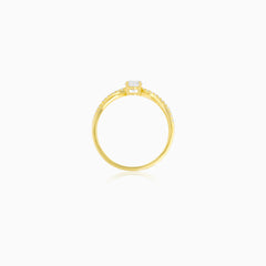 Twisted Yellow Gold Zircon Engagement Ring