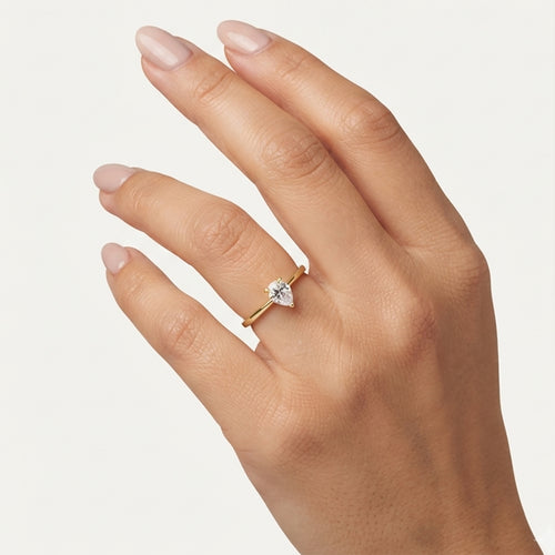 Prsten ze žlutého zlata se zirkonií v brusu hruška