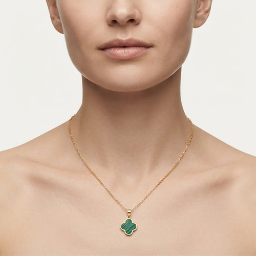 Yellow Gold Clover Pendant with Malachite